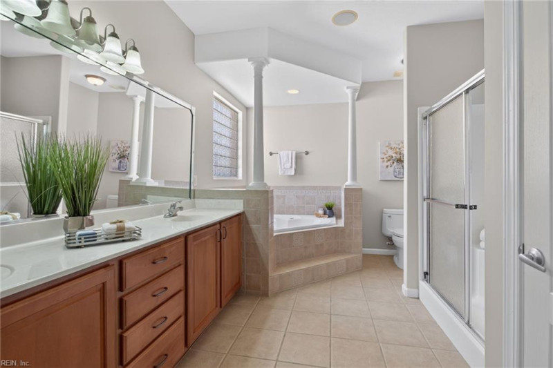 Photo 21 of 50 residential for sale in Chesapeake virginia