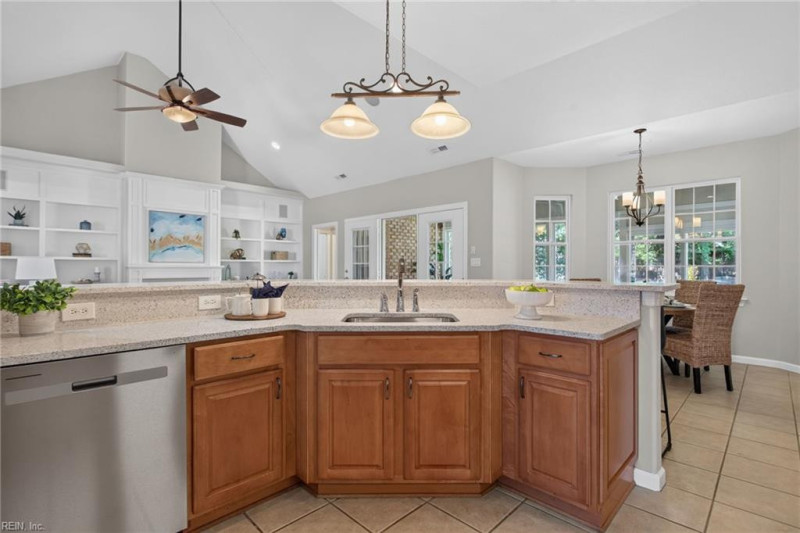 Photo 24 of 50 residential for sale in Chesapeake virginia