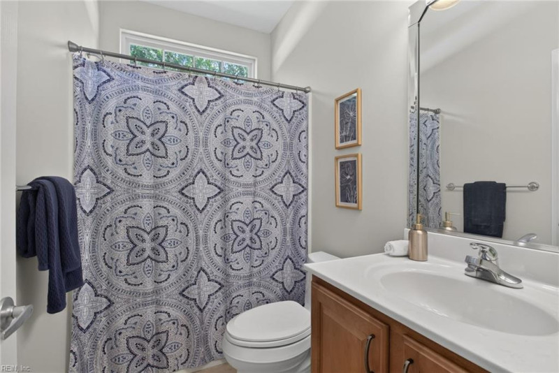 Photo 32 of 50 residential for sale in Chesapeake virginia