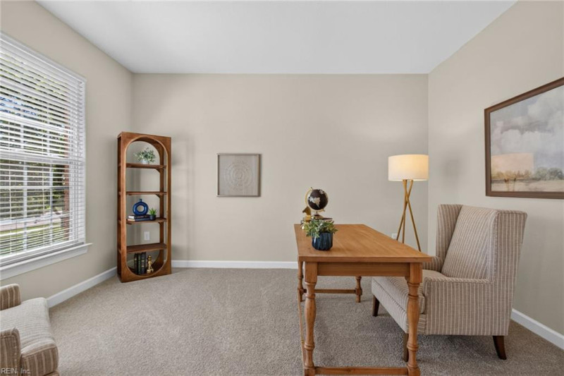 Photo 8 of 50 residential for sale in Chesapeake virginia