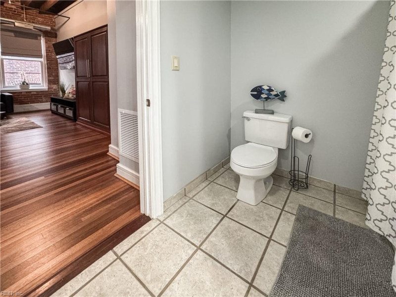 Photo 18 of 49 residential for sale in Norfolk virginia
