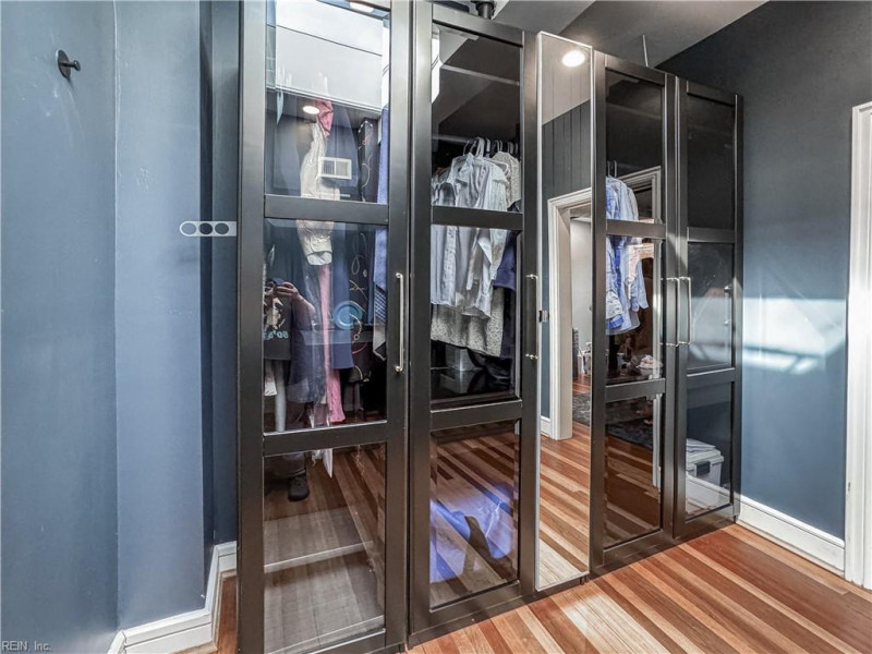 Photo 27 of 49 residential for sale in Norfolk virginia