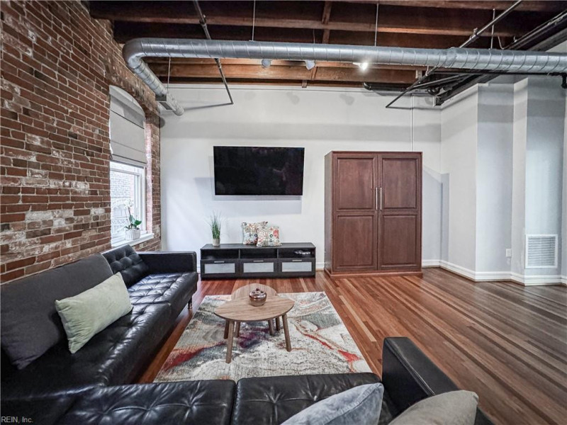Photo 3 of 49 residential for sale in Norfolk virginia