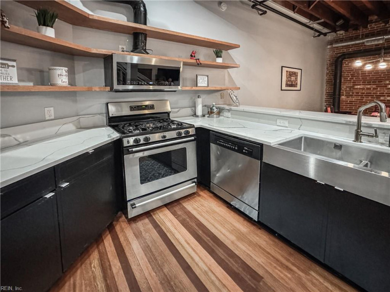 Photo 9 of 49 residential for sale in Norfolk virginia