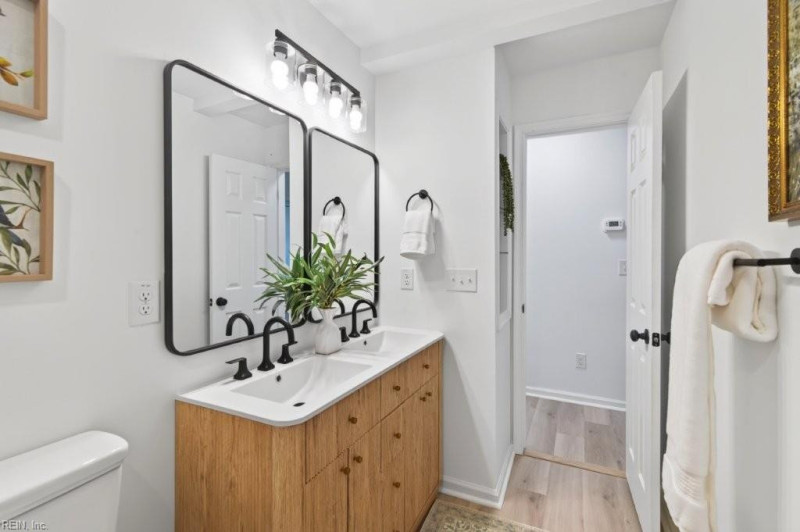 Photo 21 of 39 residential for sale in Norfolk virginia