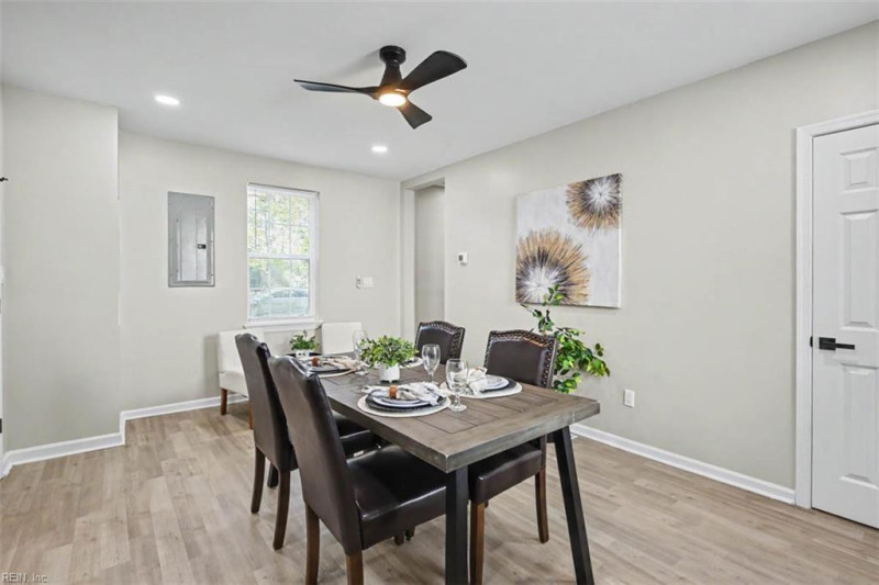 Photo 18 of 29 residential for sale in Newport News virginia