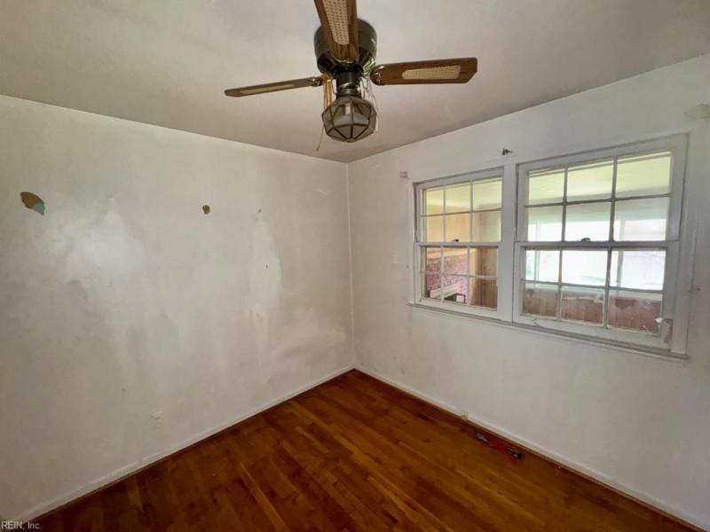 Photo 11 of 17 residential for sale in Portsmouth virginia Photo 11 of 17 residential for sale in Portsmouth virginia