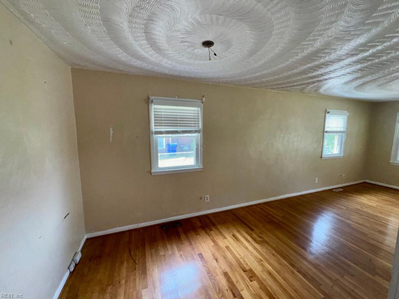 Photo 6 of 17 residential for sale in Portsmouth virginia Photo 6 of 17 residential for sale in Portsmouth virginia