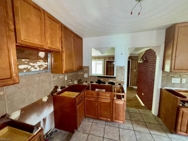 Photo 8 of 17 residential for sale in Portsmouth virginia Photo 8 of 17 residential for sale in Portsmouth virginia