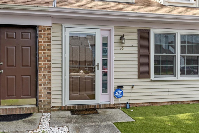 Photo 2 of 15 residential for sale in Hampton virginia