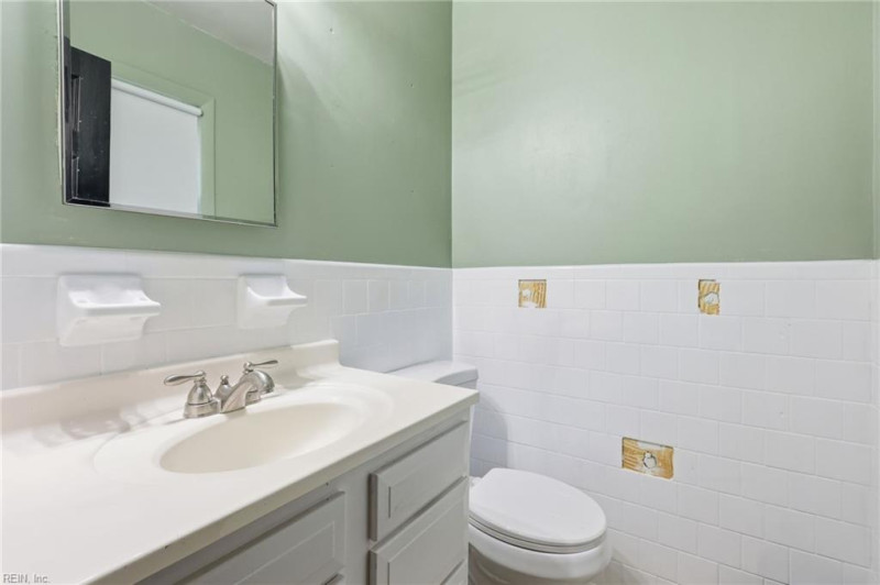 Photo 17 of 30 residential for sale in Virginia Beach virginia