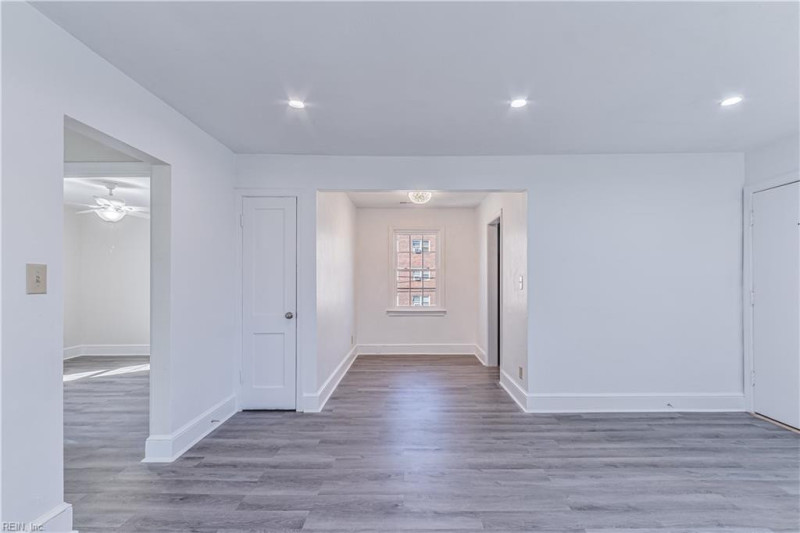 Photo 11 of 20 residential for sale in Norfolk virginia