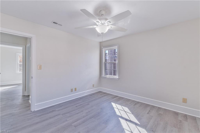 Photo 13 of 20 residential for sale in Norfolk virginia