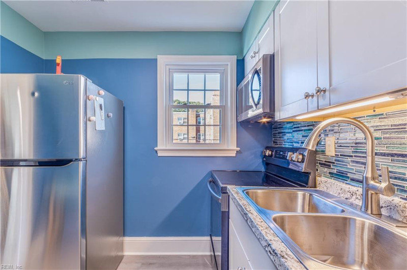 Photo 4 of 20 residential for sale in Norfolk virginia