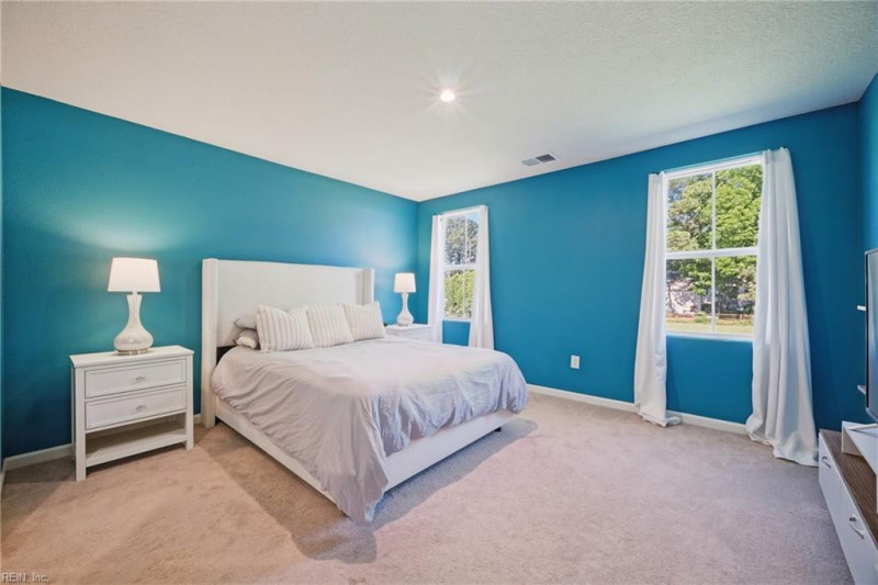 Photo 20 of 43 residential for sale in Portsmouth virginia