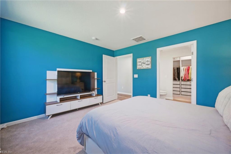 Photo 22 of 43 residential for sale in Portsmouth virginia