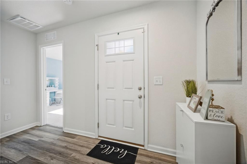 Photo 6 of 43 residential for sale in Portsmouth virginia