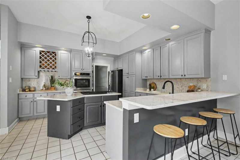 Photo 13 of 48 residential for sale in Norfolk virginia