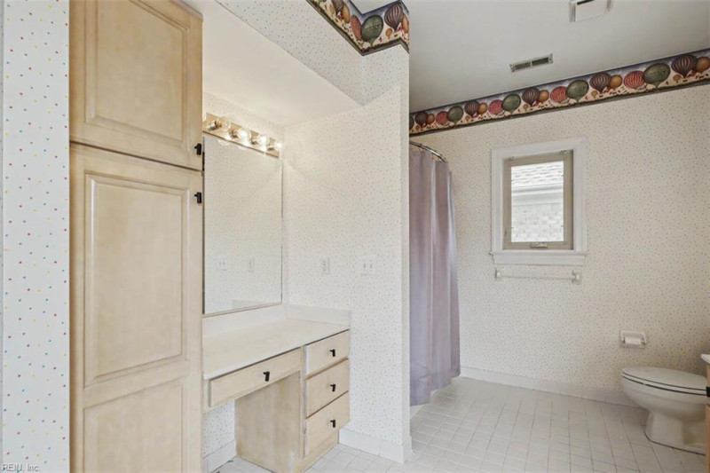 Photo 34 of 48 residential for sale in Norfolk virginia
