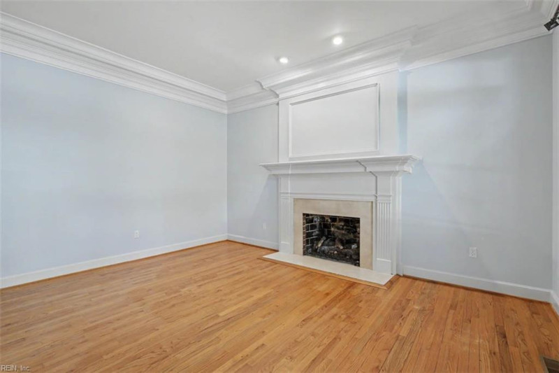 Photo 4 of 48 residential for sale in Norfolk virginia