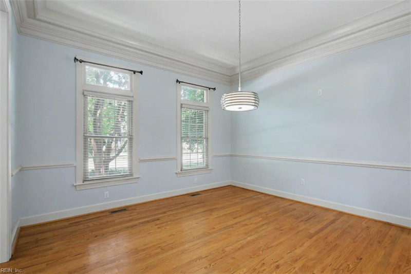 Photo 8 of 48 residential for sale in Norfolk virginia