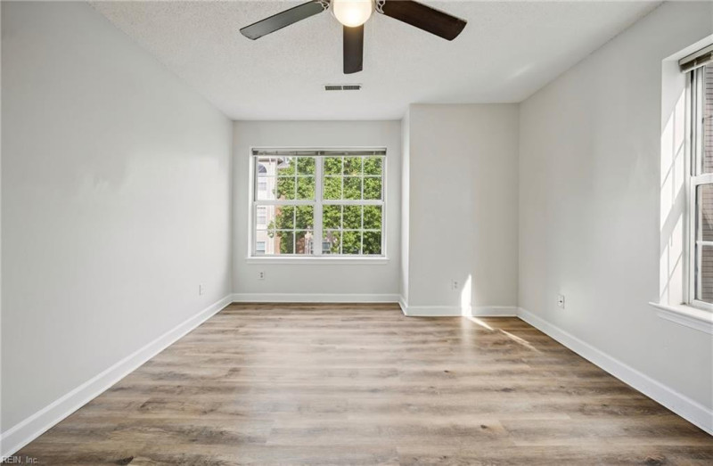 Photo 16 of 19 residential for sale in Norfolk virginia