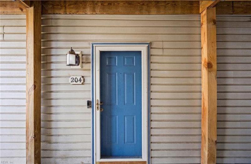 Photo 3 of 19 residential for sale in Norfolk virginia