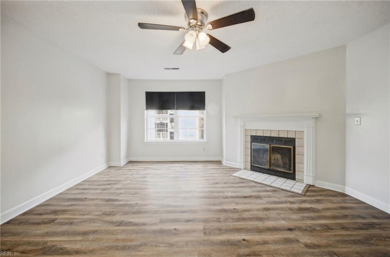 Photo 6 of 19 residential for sale in Norfolk virginia