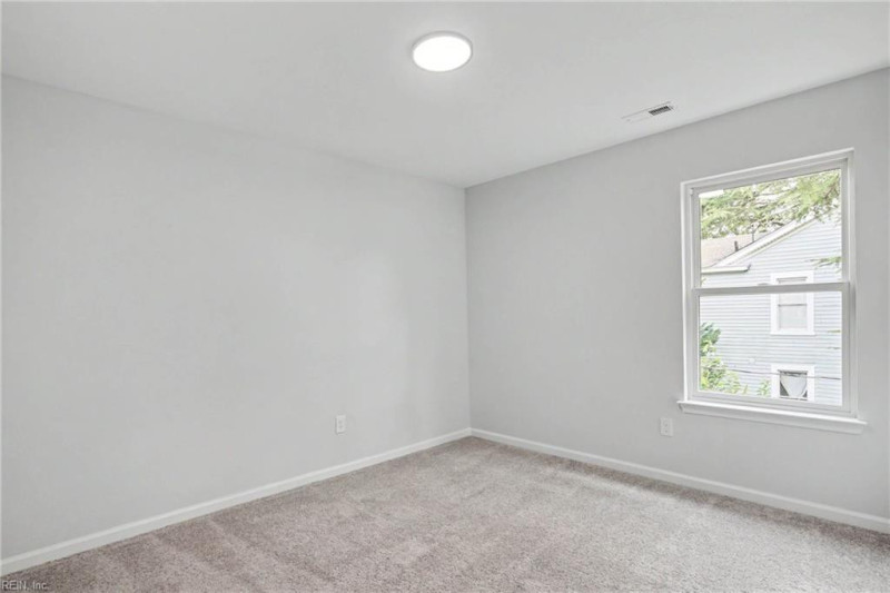 Photo 17 of 18 residential for sale in Portsmouth virginia Photo 17 of 18 residential for sale in Portsmouth virginia