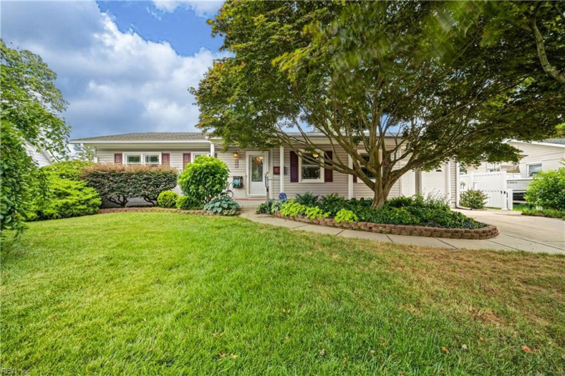 Photo 1 of 30 residential for sale in Virginia Beach virginia