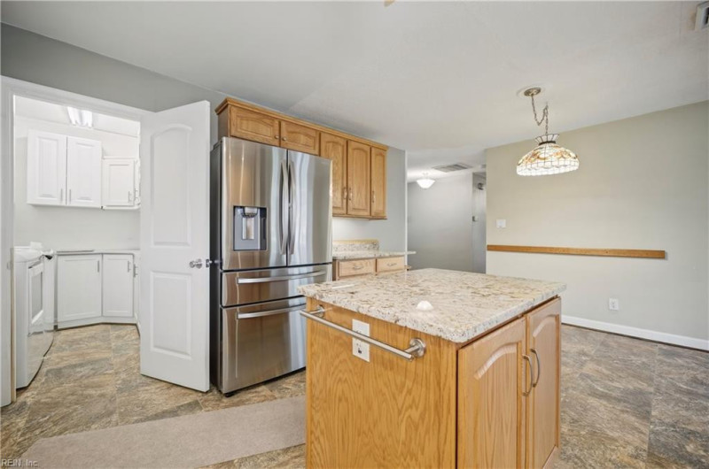 Photo 10 of 30 residential for sale in Virginia Beach virginia