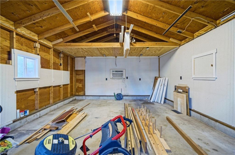 Photo 23 of 30 residential for sale in Virginia Beach virginia
