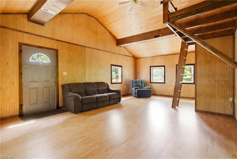 Photo 26 of 44 residential for sale in Isle of Wight County virginia