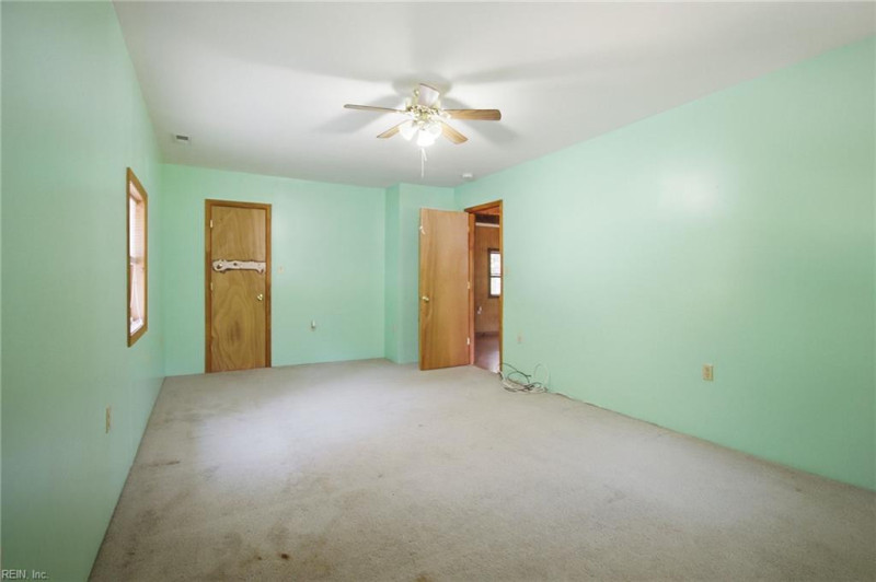 Photo 27 of 44 residential for sale in Isle of Wight County virginia