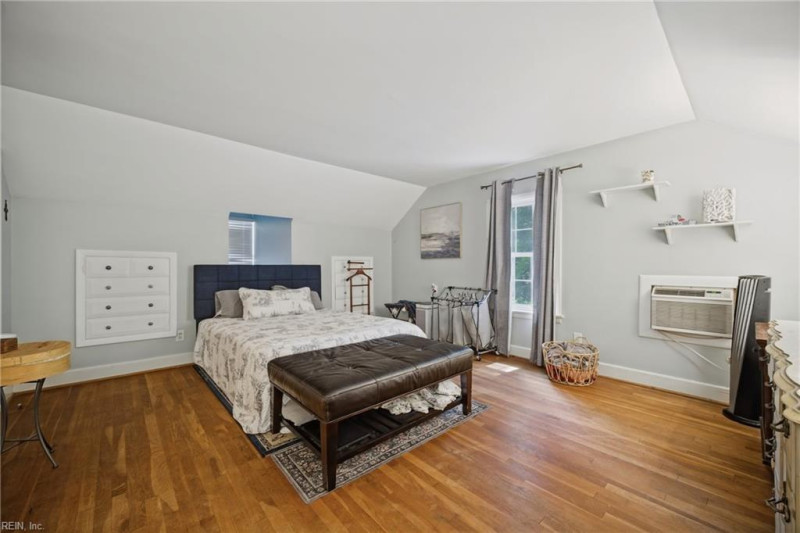 Photo 21 of 47 residential for sale in Virginia Beach virginia