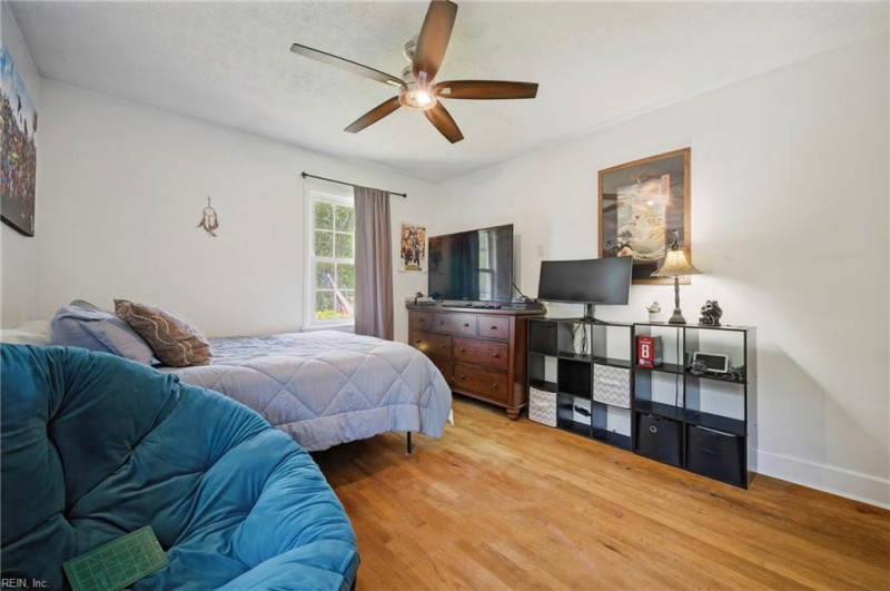 Photo 23 of 47 residential for sale in Virginia Beach virginia