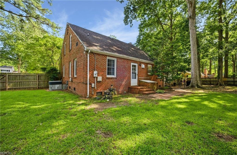 Photo 28 of 47 residential for sale in Virginia Beach virginia