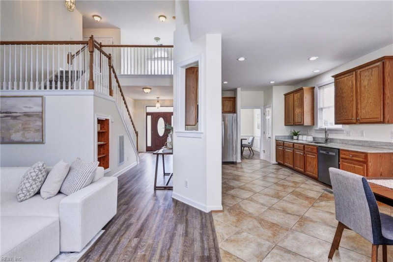 Photo 8 of 48 residential for sale in James City County virginia