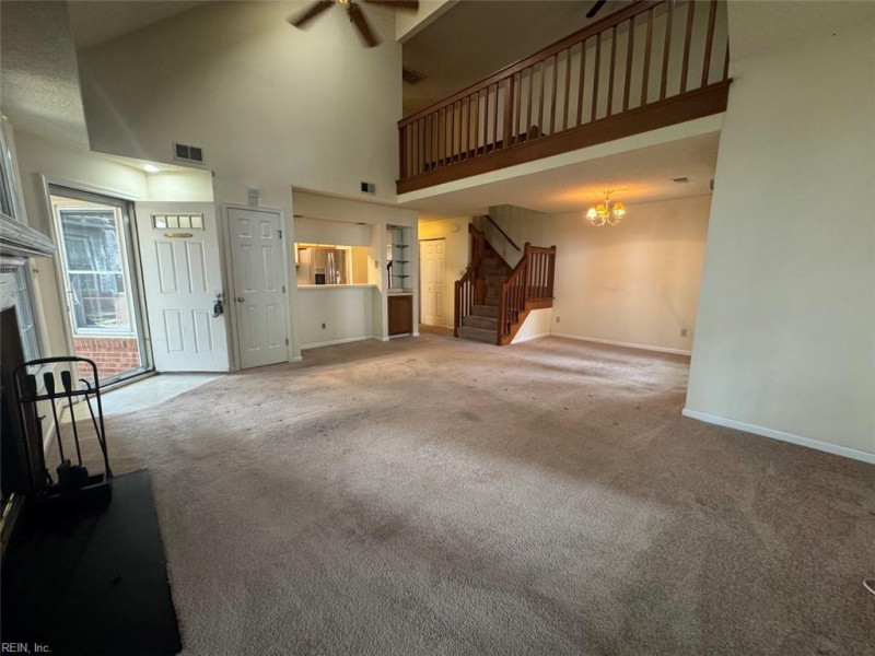 Photo 3 of 8 residential for sale in Chesapeake virginia