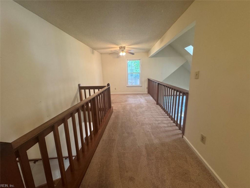 Photo 5 of 8 residential for sale in Chesapeake virginia