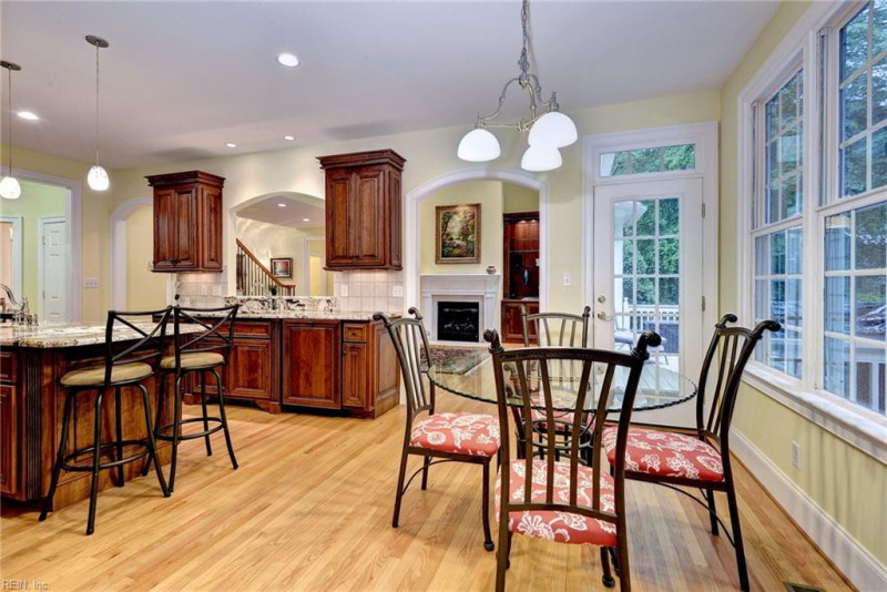 Photo 17 of 50 residential for sale in James City County virginia