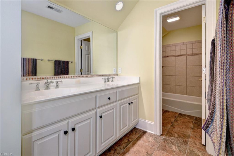 Photo 35 of 50 residential for sale in James City County virginia