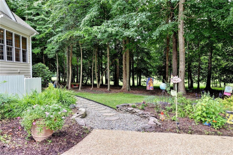 Photo 44 of 50 residential for sale in James City County virginia