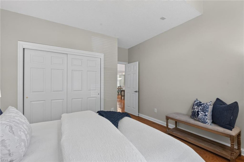 Photo 17 of 39 residential for sale in Virginia Beach virginia