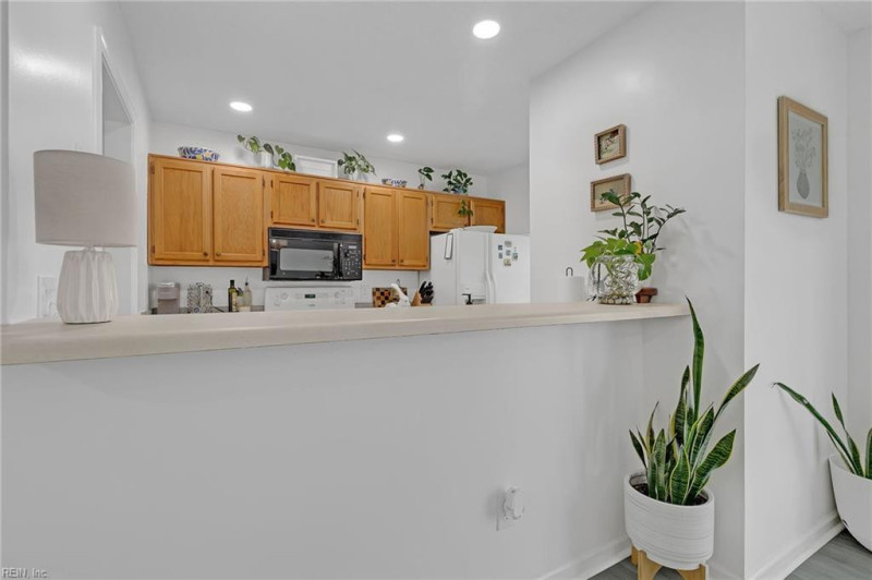 Photo 12 of 26 residential for sale in Chesapeake virginia