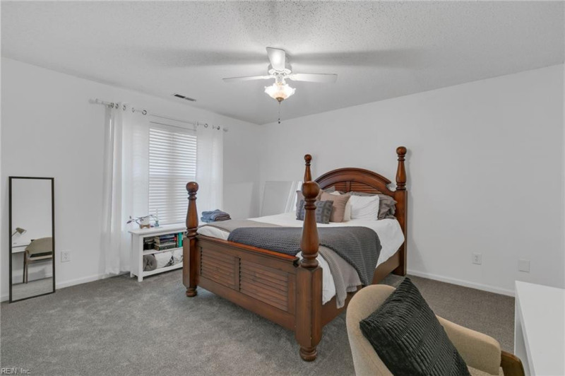 Photo 19 of 26 residential for sale in Chesapeake virginia