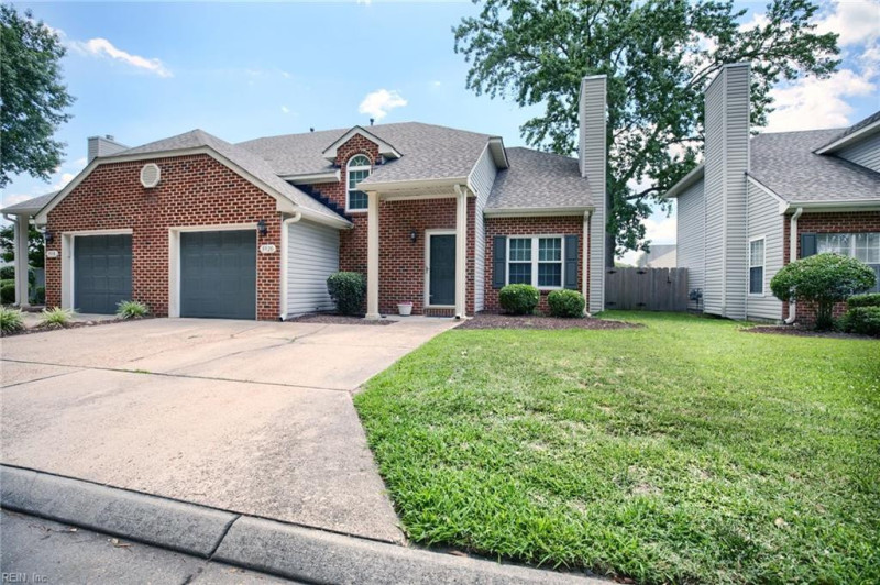 Photo 2 of 26 residential for sale in Chesapeake virginia