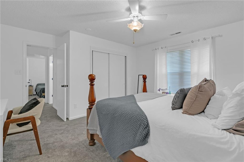 Photo 20 of 26 residential for sale in Chesapeake virginia