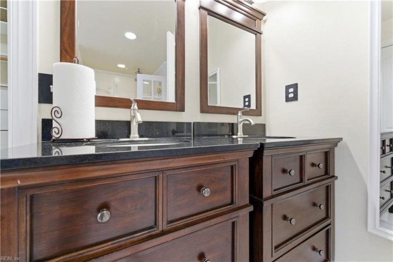 Photo 28 of 48 residential for sale in Chesapeake virginia