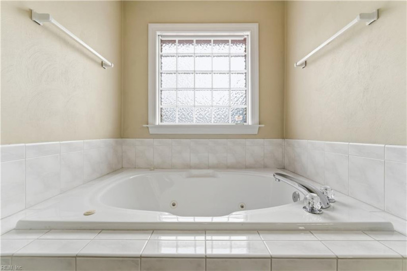 Photo 29 of 48 residential for sale in Chesapeake virginia